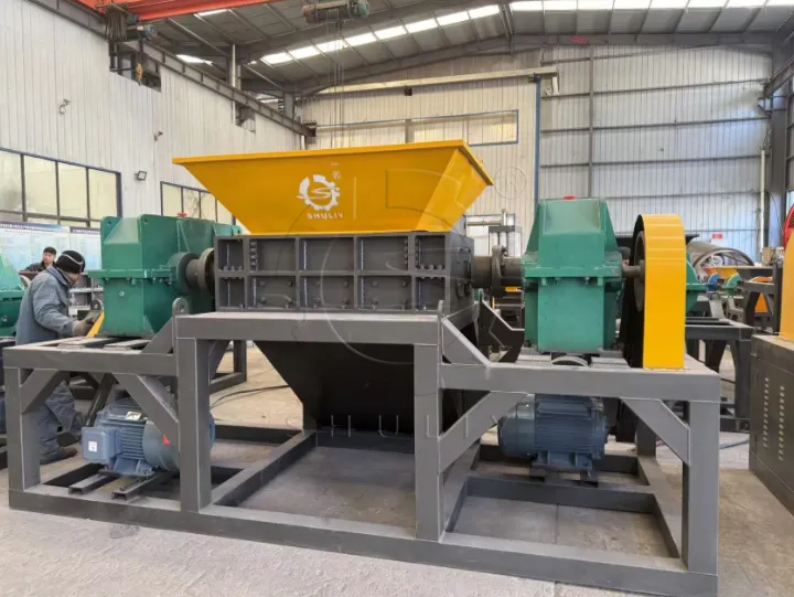 tire shredding machine in the factory